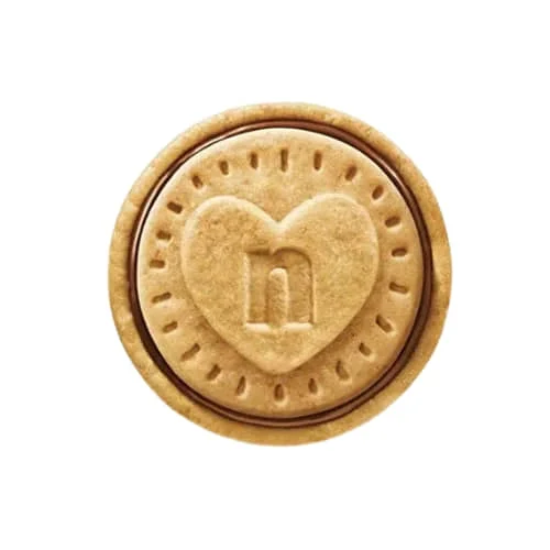Biscuit with Nutella